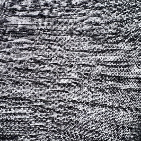 BCBGMaxAzria sleeveless faux Wrap around top, size medium, gray/black - Picture 5 of 16